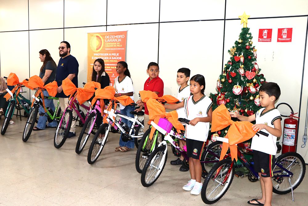 Thermas dos Laranjais apoia Dezembro Laranja e premia alunos em campanha de conscientização contra o câncer de pele