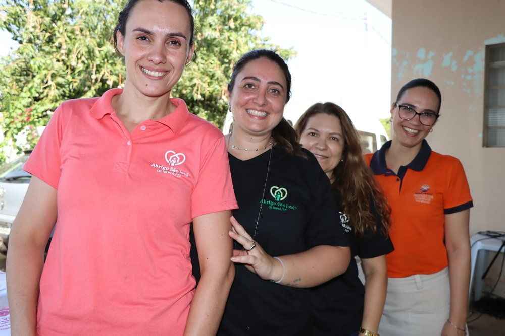 Semana do Idoso: uma tarde de carinho e alegria no Abrigo São José