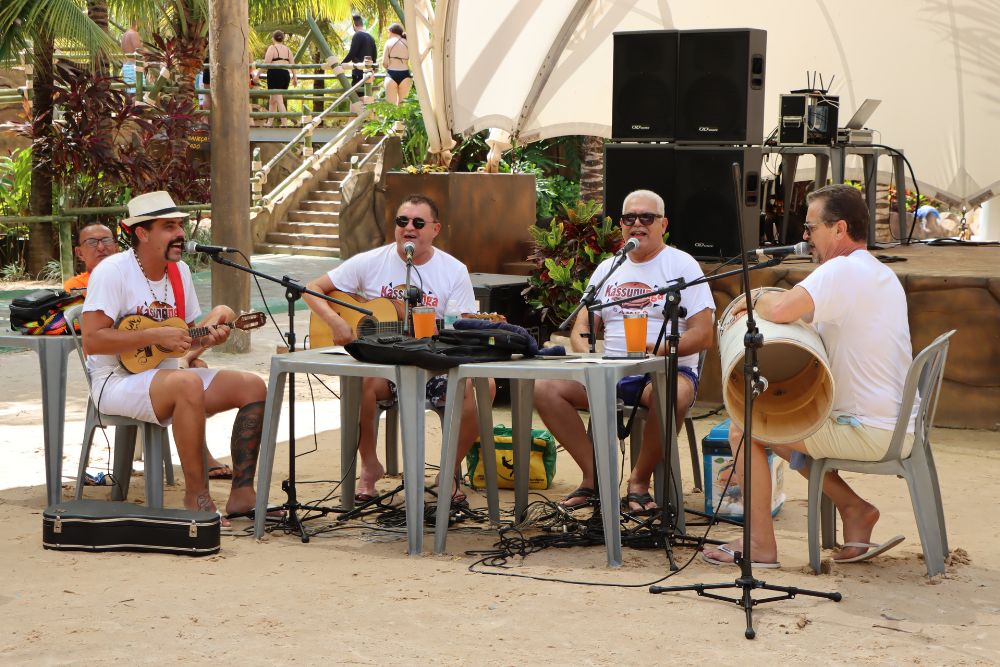 O feriado prolongado no Thermas dos Laranjais foi destaque, com música ao vivo e atividades exclusivas.