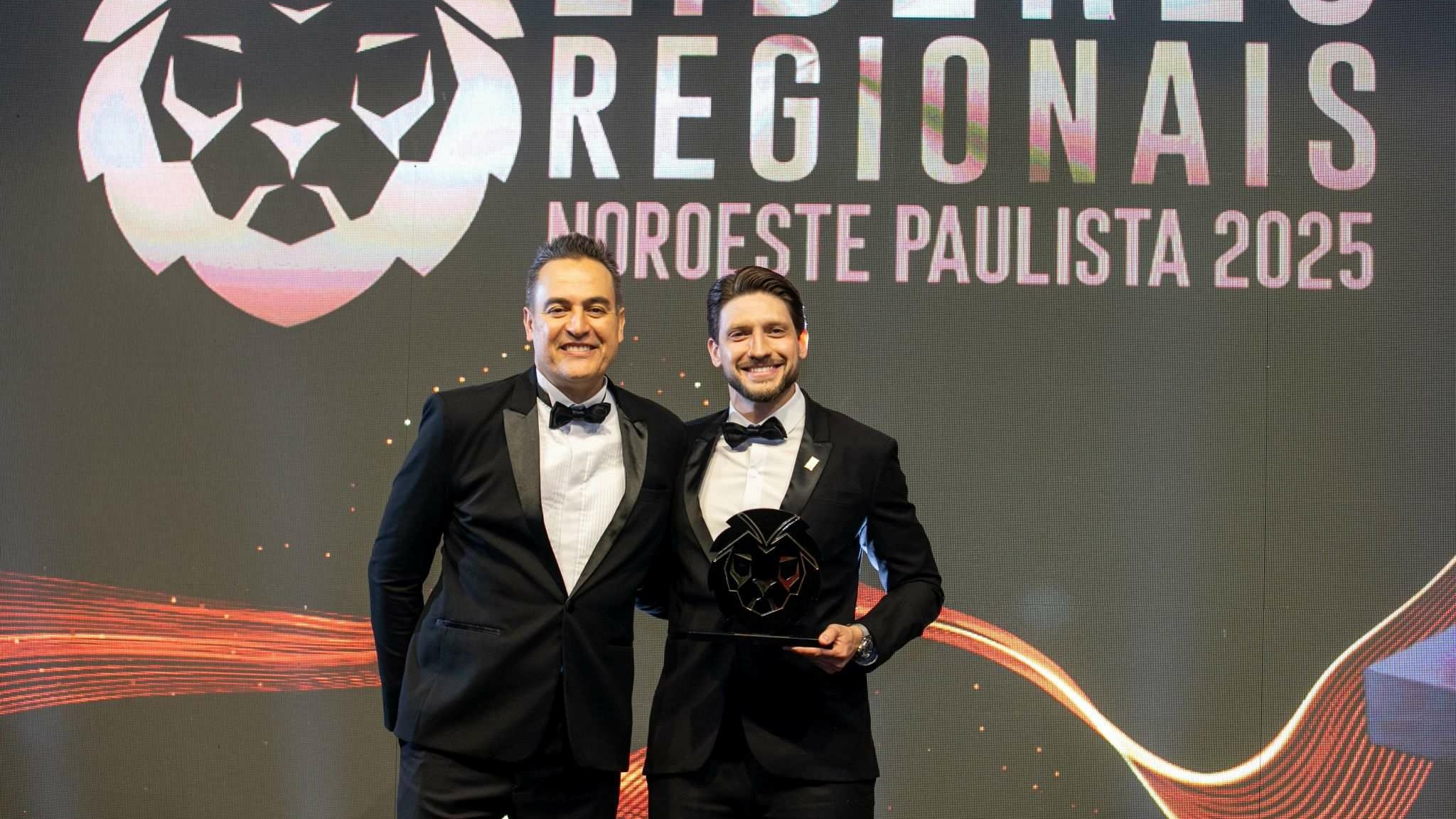 bicampeao-ceo-do-grupo-impper-bruno-malvezi-e-eleito-jovem-empreendedor-pelo-lide-noroeste-paulista-20251106172649000