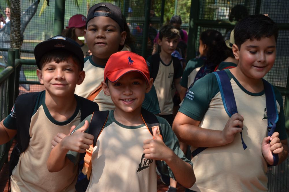Escolas recebem UM DIA DE LAZER NO THERMAS!