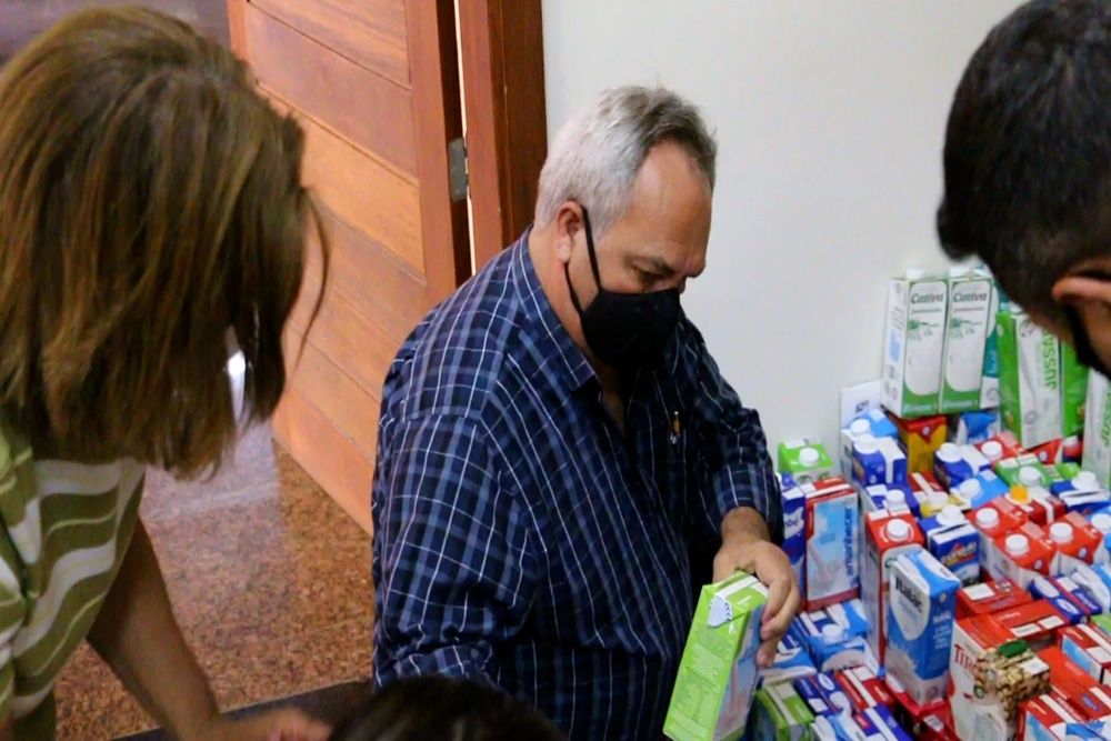 Thermas dos Laranjais doa mais de duas toneladas de alimentos arrecadados entre os visitantes para Santa casa e famílias carentes